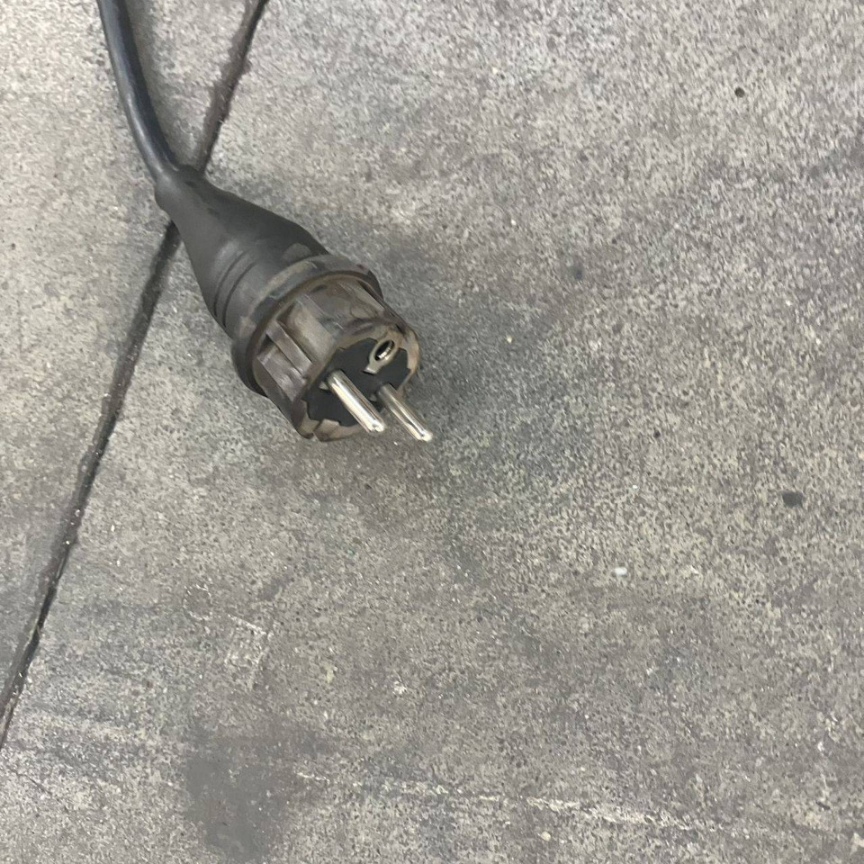 Hoppecke E230 G24/25B-F14HO-HF Trak Basic - Peça de reposição por Equipamento de movimentação: foto 4 Hoppecke E230 G24/25B-F14HO-HF Trak Basic - Peça de reposição por Equipamento de movimentação: foto 4