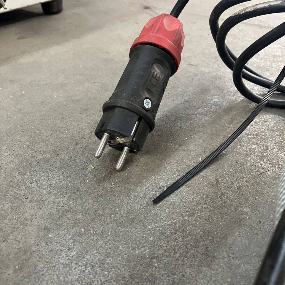 Hoppecke E230 G24/65 B-F15FS Trak power Optimal Charge (4) - Peça de reposição por Equipamento de movimentação: foto 4 Hoppecke E230 G24/65 B-F15FS Trak power Optimal Charge (4) - Peça de reposição por Equipamento de movimentação: foto 4