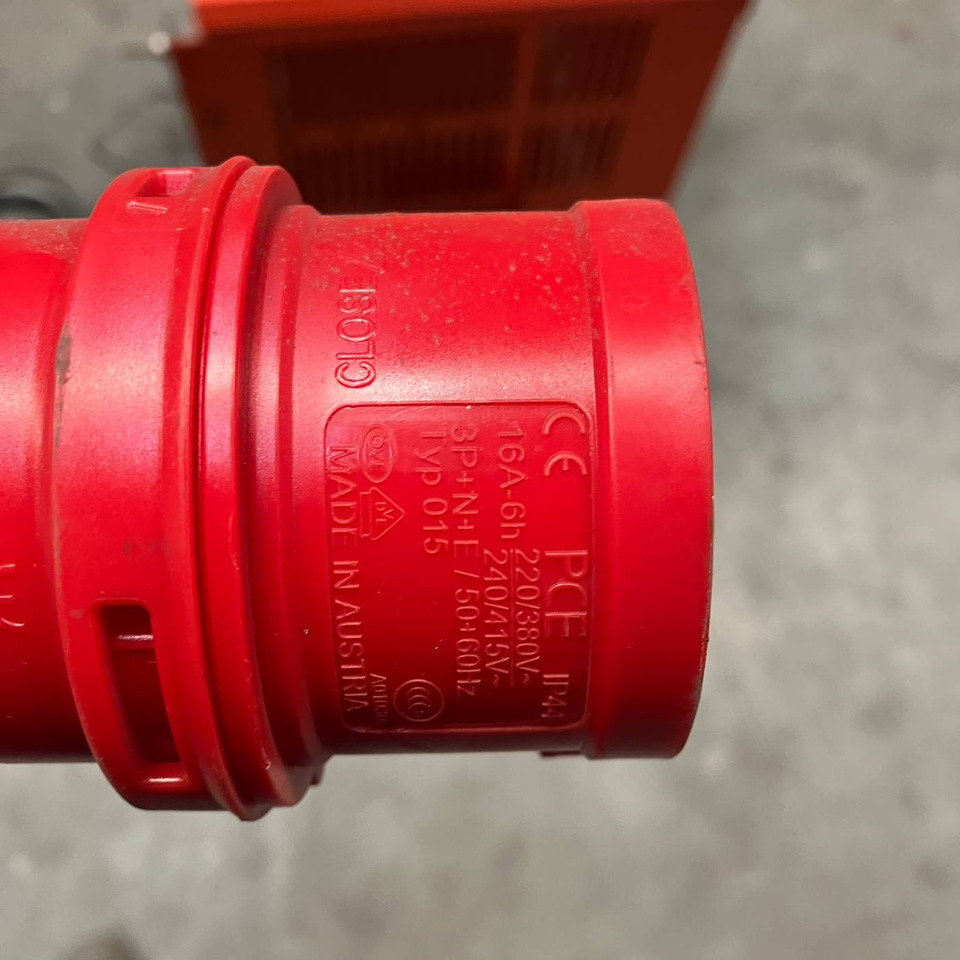 Linde 48V/125A - Peça de reposição por Equipamento de movimentação: foto 4 Linde 48V/125A - Peça de reposição por Equipamento de movimentação: foto 4
