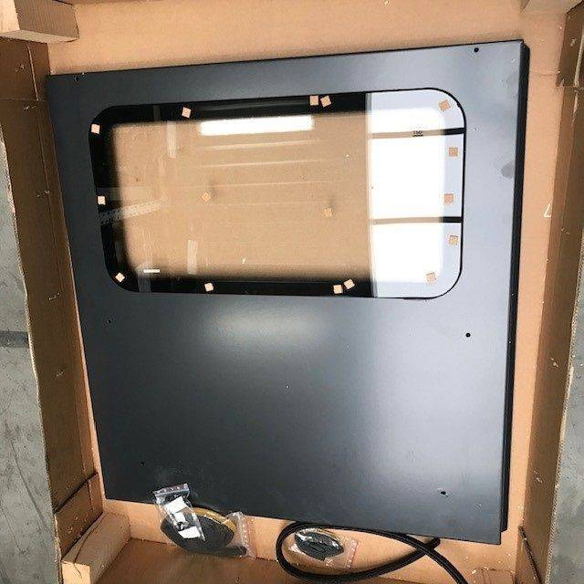 Roof panel for Komatsu - Vidro e peças por Equipamento de movimentação: foto 1 Roof panel for Komatsu - Vidro e peças por Equipamento de movimentação: foto 1