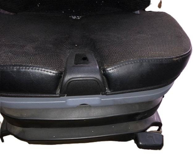 Seat for Linde /1120-01/ - Banco por Equipamento de movimentação: foto 3 Seat for Linde /1120-01/ - Banco por Equipamento de movimentação: foto 3