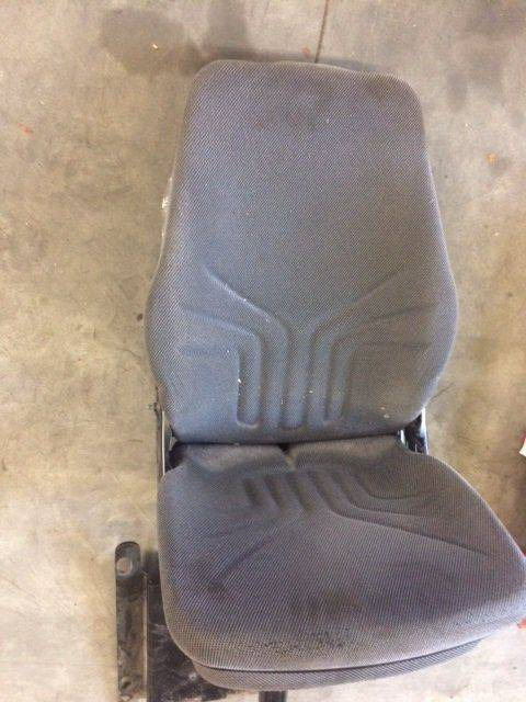 Seat for STILL M15-4, and Linde K15-4 - Banco por Equipamento de movimentação: foto 2 Seat for STILL M15-4, and Linde K15-4 - Banco por Equipamento de movimentação: foto 2