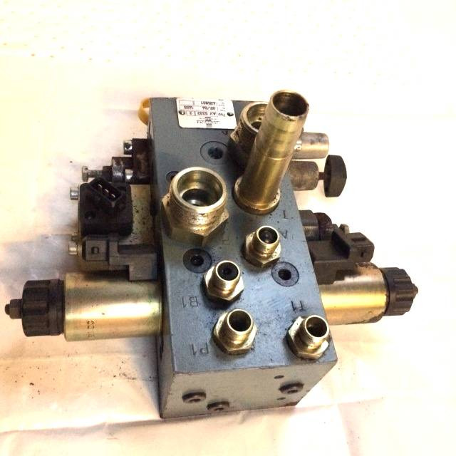 Steering block Hydraulik Still - Válvula hidráulica por Equipamento de movimentação: foto 3 Steering block Hydraulik Still - Válvula hidráulica por Equipamento de movimentação: foto 3