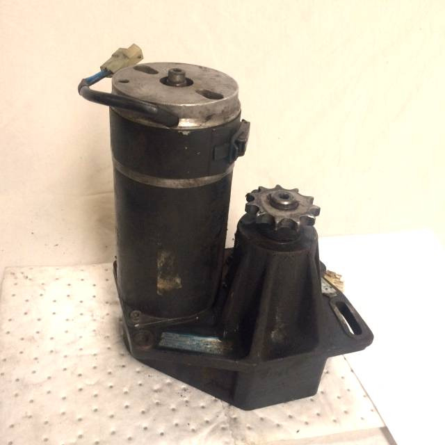 Steering motor for Jungheinrich - Direcção por Equipamento de movimentação: foto 1 Steering motor for Jungheinrich - Direcção por Equipamento de movimentação: foto 1