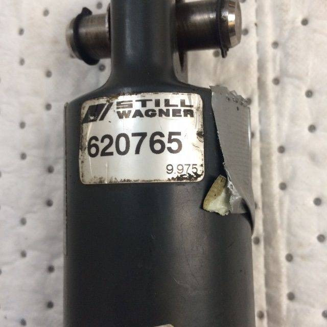 Tilt cylinder for Still/Wager FM 20 - Cilindro hidráulico por Equipamento de movimentação: foto 2 Tilt cylinder for Still/Wager FM 20 - Cilindro hidráulico por Equipamento de movimentação: foto 2