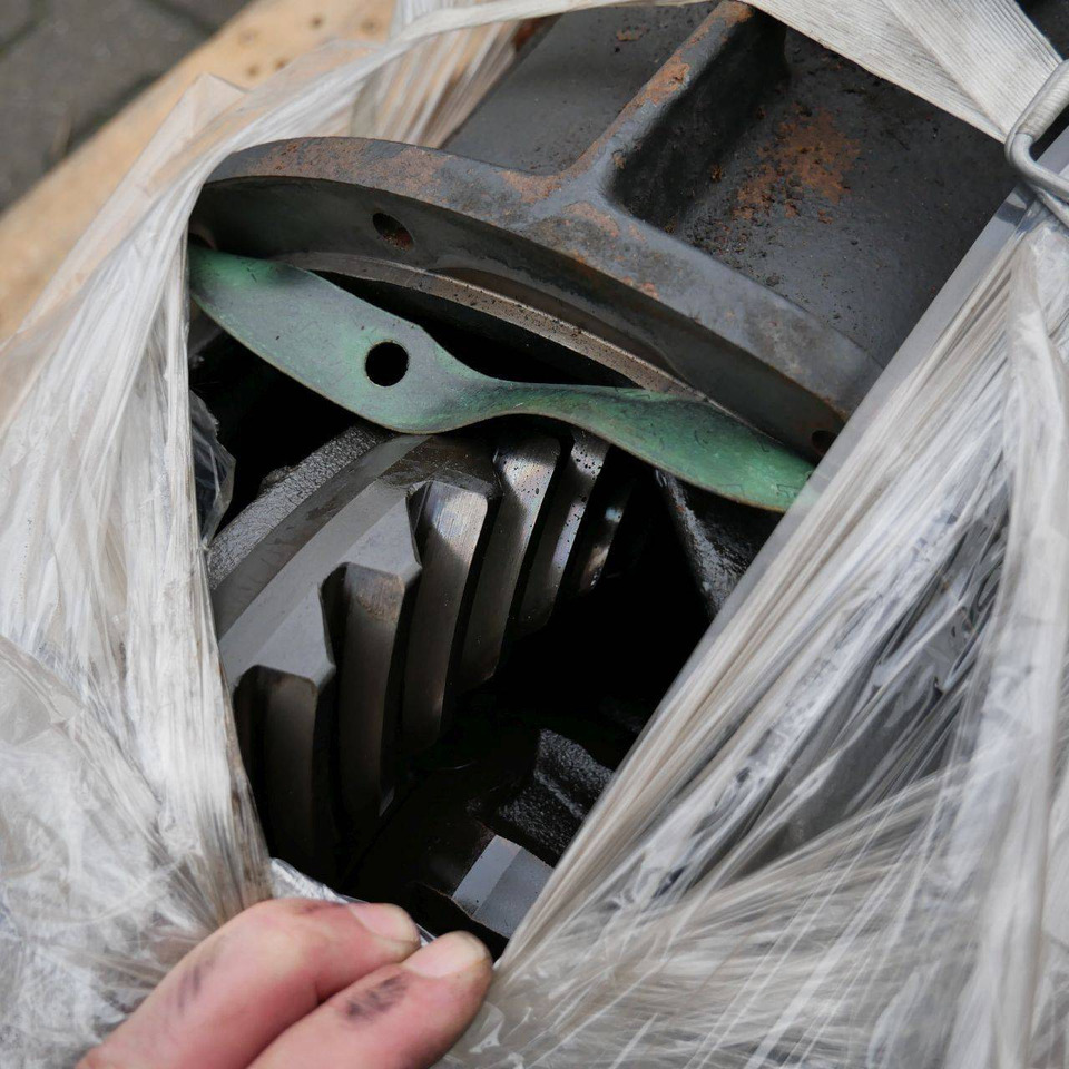 Transmission for Nissan D02 - Transmissão por Equipamento de movimentação: foto 2 Transmission for Nissan D02 - Transmissão por Equipamento de movimentação: foto 2