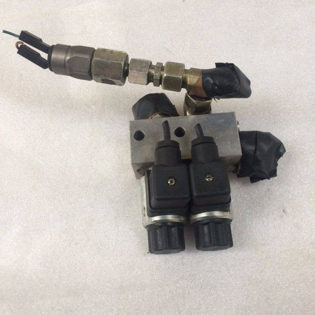 Valve Block for jungheinrich EJE C20 - Válvula hidráulica por Equipamento de movimentação: foto 1 Valve Block for jungheinrich EJE C20 - Válvula hidráulica por Equipamento de movimentação: foto 1