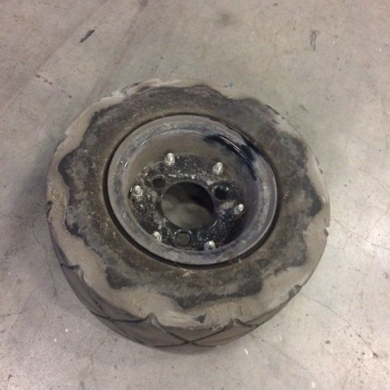 Wheel for Scrubber vacuum cleaner Nilfisk BR 850 - Roda completa por Lavadora aspiradora de pavimentos: foto 3 Wheel for Scrubber vacuum cleaner Nilfisk BR 850 - Roda completa por Lavadora aspiradora de pavimentos: foto 3