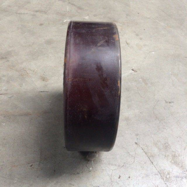 Wheel solid assy for Linde - Direcção por Equipamento de movimentação: foto 1 Wheel solid assy for Linde - Direcção por Equipamento de movimentação: foto 1