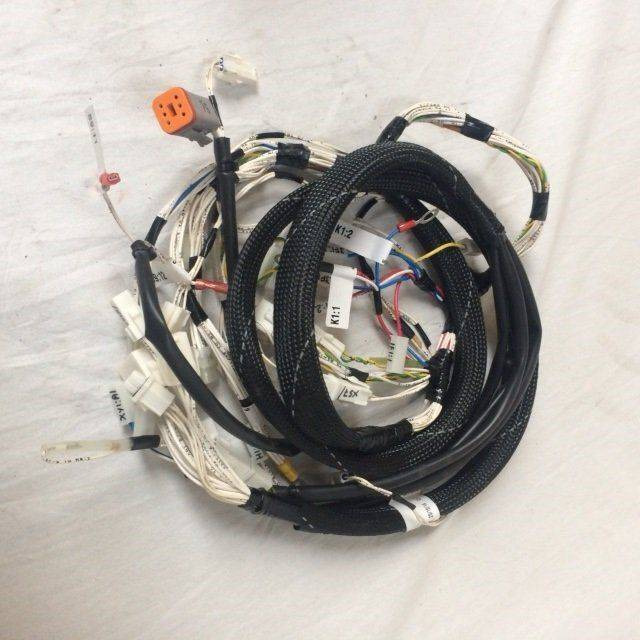 Wire set for Caterpillar - Cables/ Wire harness por Equipamento de movimentação: foto 1 Wire set for Caterpillar - Cables/ Wire harness por Equipamento de movimentação: foto 1