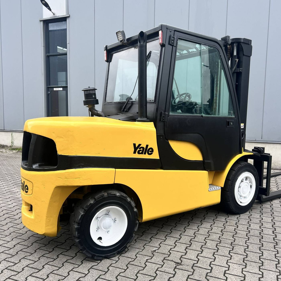 Yale GDP55VX - Empilhadeira a diesel: foto 2 Yale GDP55VX - Empilhadeira a diesel: foto 2