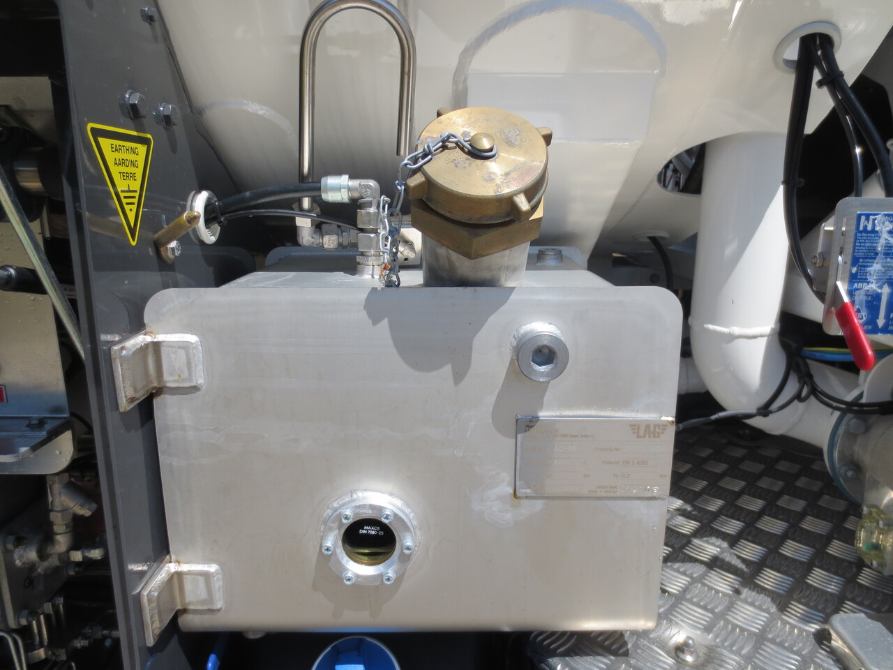 SCANIA G370 - Caminhão tanque: foto 5 SCANIA G370 - Caminhão tanque: foto 5