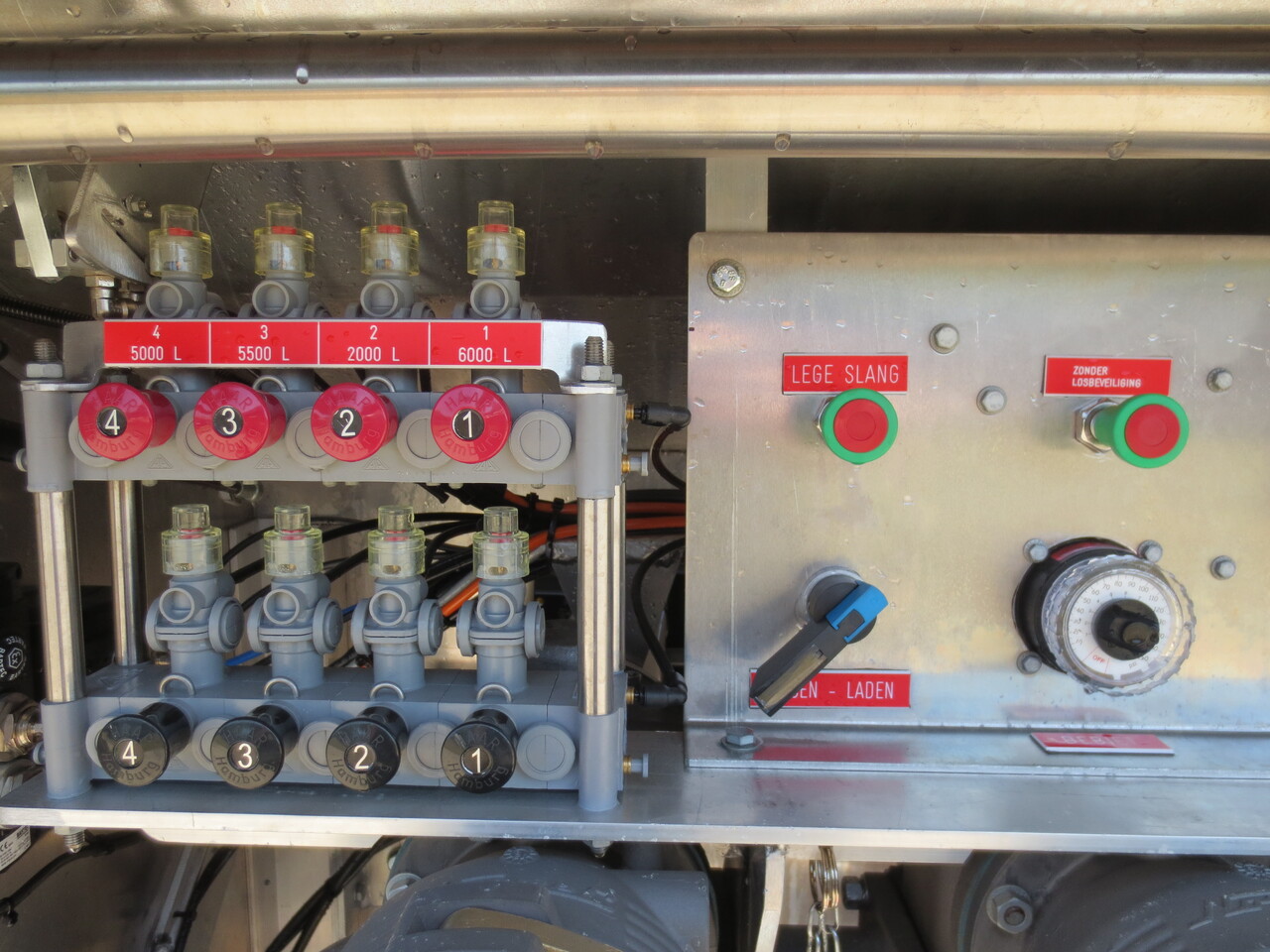 SCANIA G370 - Caminhão tanque: foto 2 SCANIA G370 - Caminhão tanque: foto 2