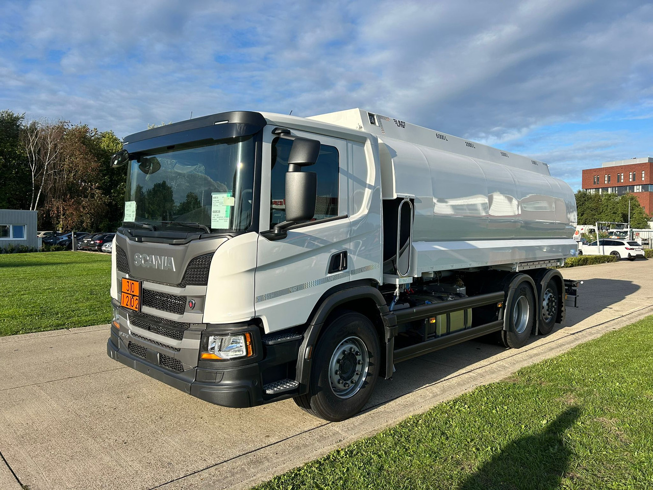 SCANIA P370 - Caminhão tanque: foto 1 SCANIA P370 - Caminhão tanque: foto 1