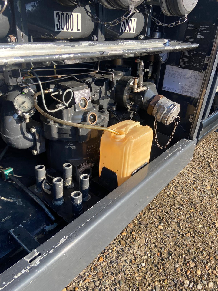 SCANIA P410 - Caminhão tanque: foto 5 SCANIA P410 - Caminhão tanque: foto 5