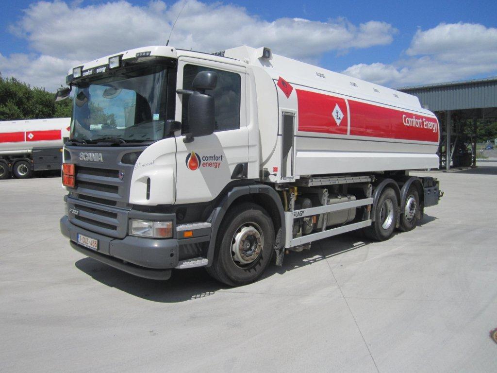 Scania P320 - Caminhão tanque: foto 1 Scania P320 - Caminhão tanque: foto 1