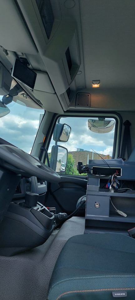 VOLVO FL - Caminhão tanque: foto 5 VOLVO FL - Caminhão tanque: foto 5