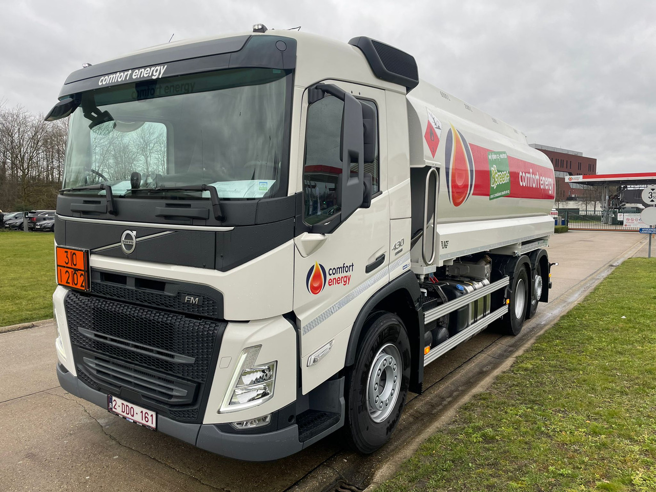 VOLVO FM - Caminhão tanque: foto 1 VOLVO FM - Caminhão tanque: foto 1