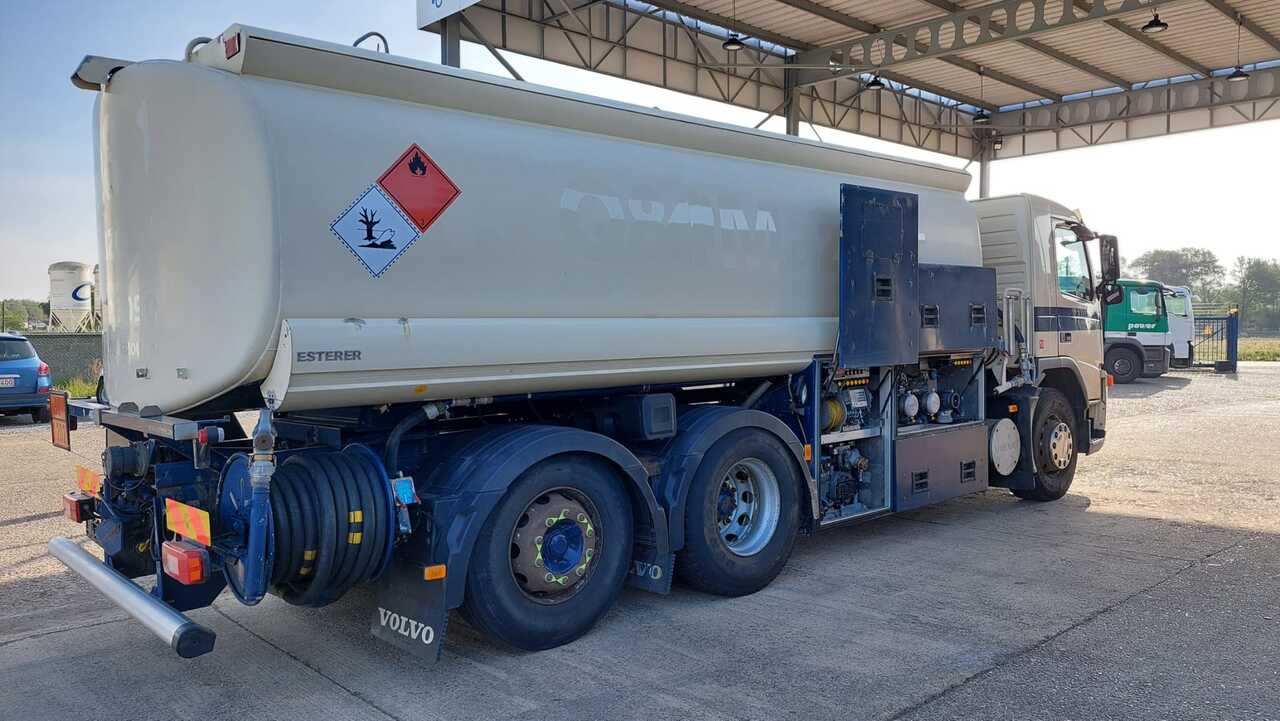 Caminhão tanque VOLVO FM: foto 10
