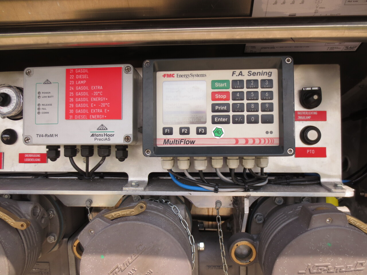 VOLVO FM - Caminhão tanque: foto 2 VOLVO FM - Caminhão tanque: foto 2