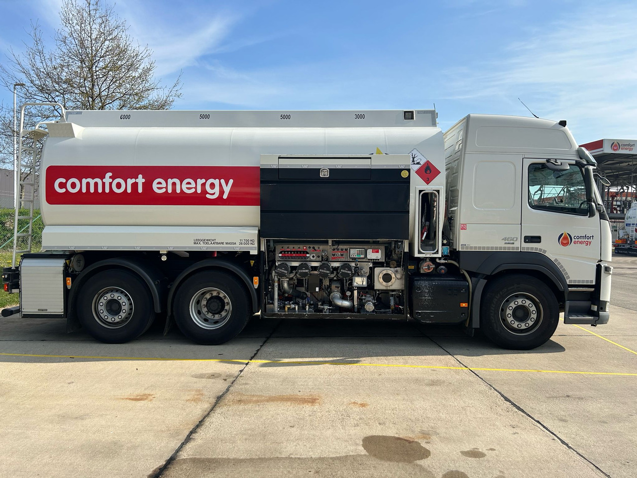 VOLVO FM - Caminhão tanque: foto 3 VOLVO FM - Caminhão tanque: foto 3