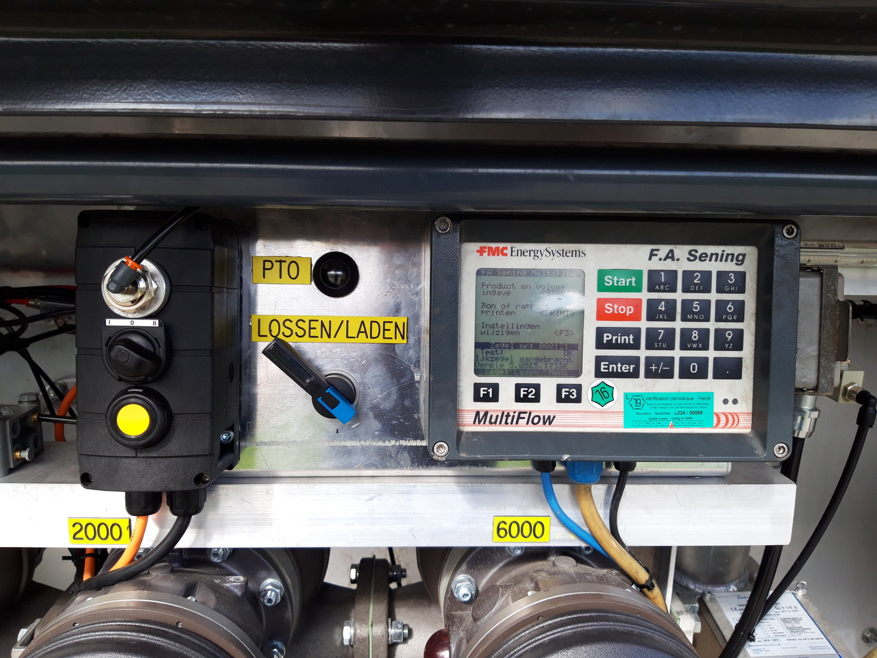 VOLVO FM - Caminhão tanque: foto 4 VOLVO FM - Caminhão tanque: foto 4