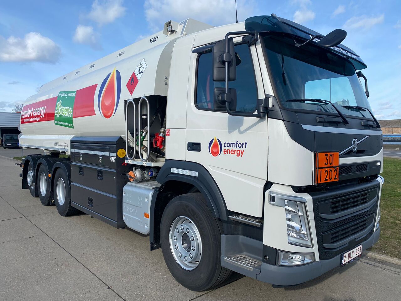 Caminhão tanque VOLVO FM430HP: foto 5