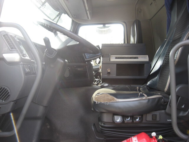 VOLVO FMFH - Caminhão tanque: foto 3 VOLVO FMFH - Caminhão tanque: foto 3