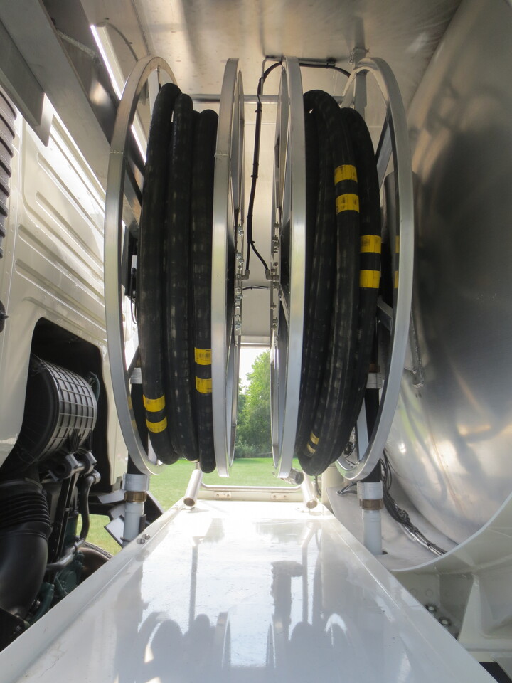 Volvo FM - Caminhão tanque: foto 5 Volvo FM - Caminhão tanque: foto 5