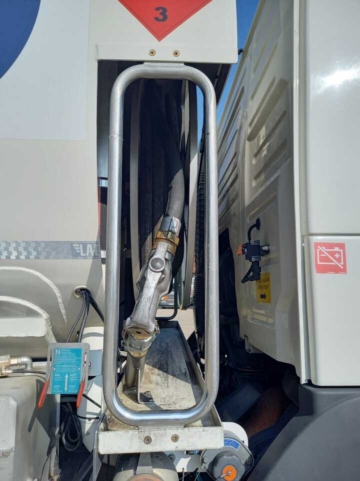 Volvo FM - Caminhão tanque: foto 3 Volvo FM - Caminhão tanque: foto 3