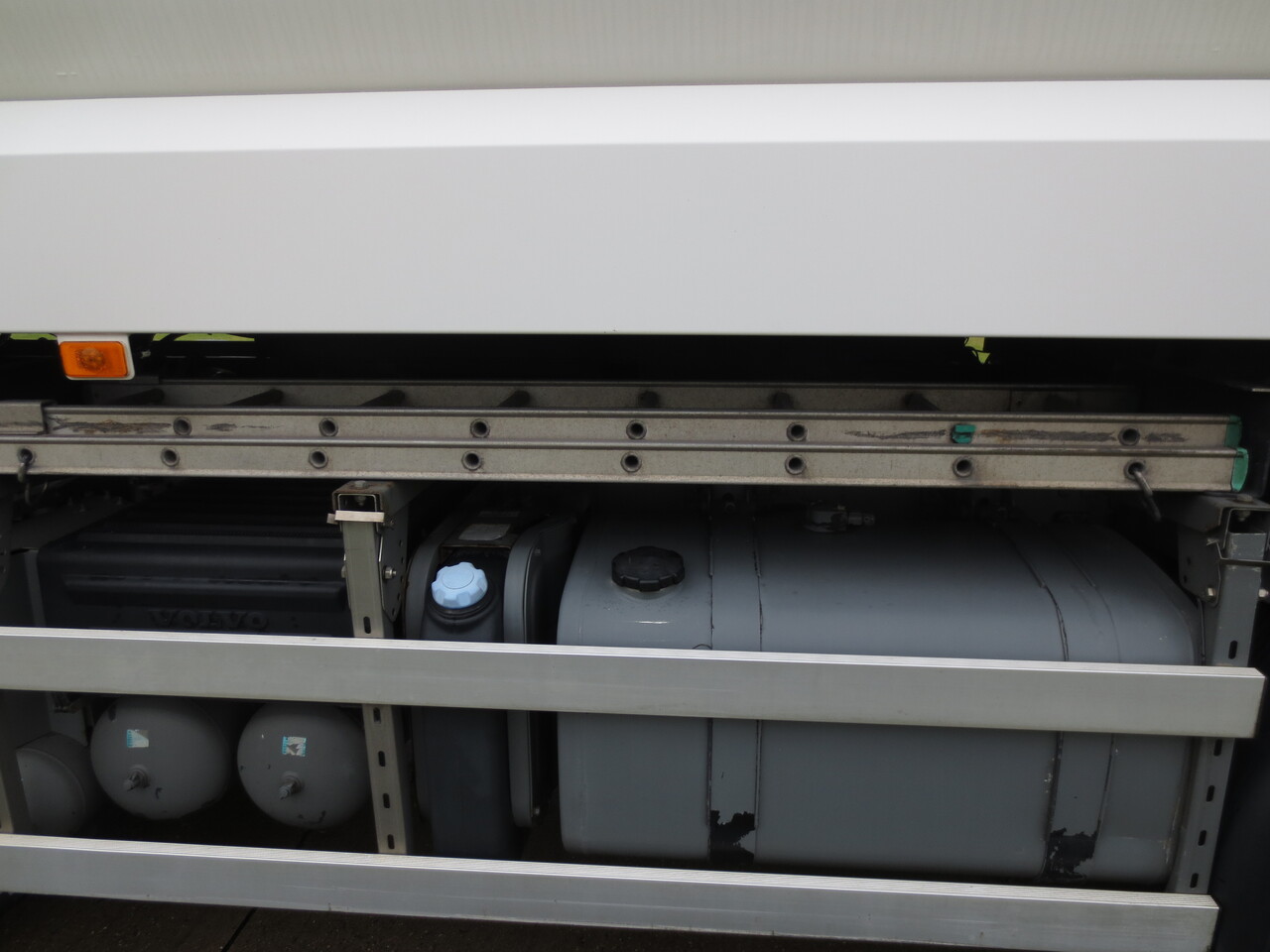 Caminhão tanque Volvo FMFH: foto 6