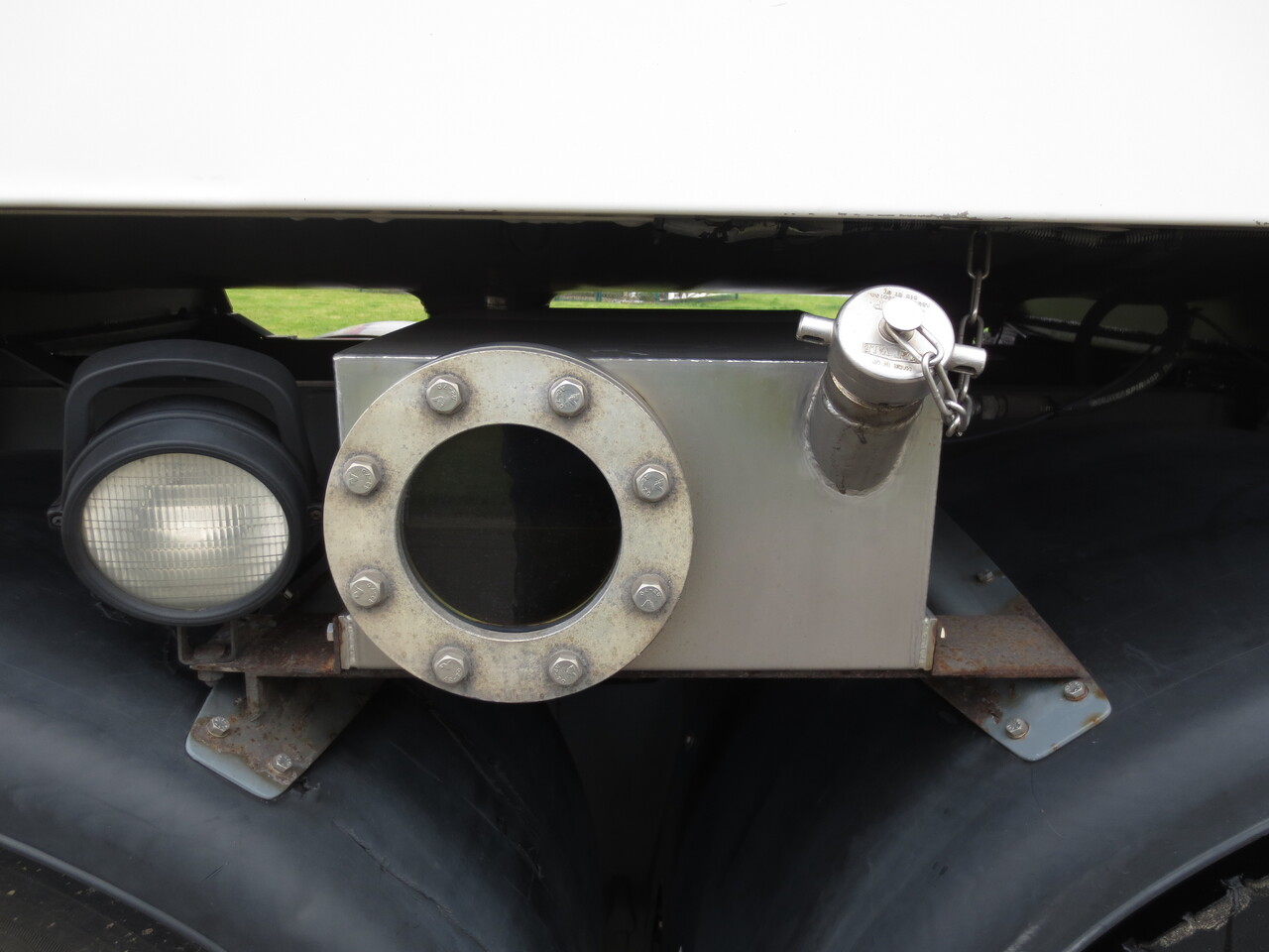 Caminhão tanque Volvo FMFH: foto 7