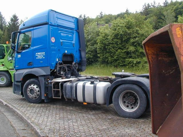 Mercedes-Benz 1843 Actros - Tractor: foto 3 Mercedes-Benz 1843 Actros - Tractor: foto 3