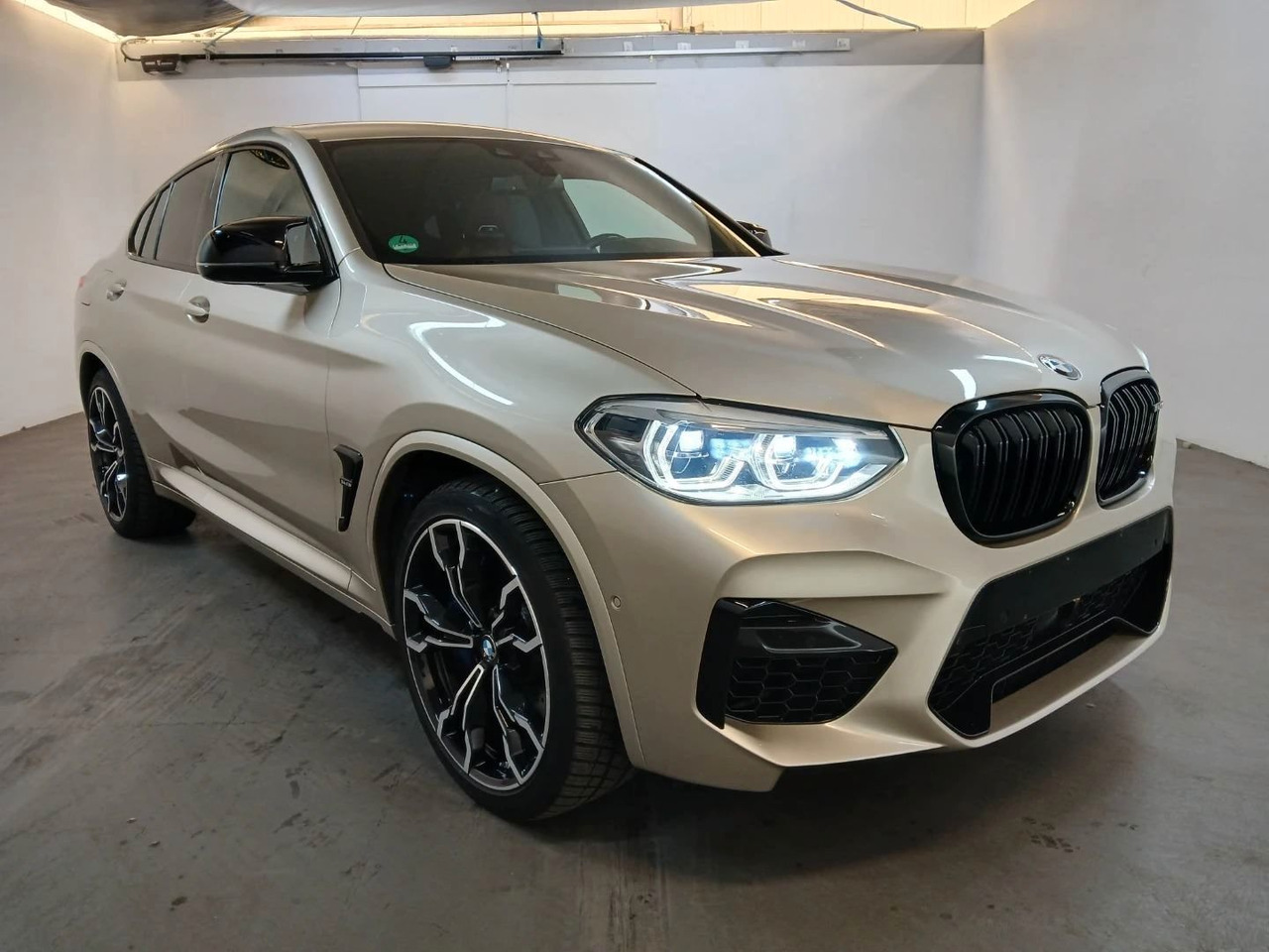 BMW X4 M Competition,Harman Kardon,ACC, Shadow Line - SUV: foto 2 BMW X4 M Competition,Harman Kardon,ACC, Shadow Line - SUV: foto 2