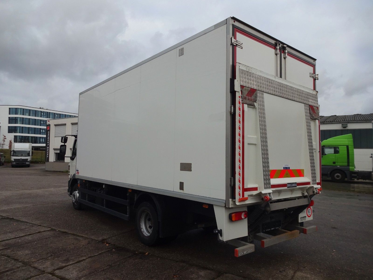 DAF LF 220, 16 T, LBW, Türen, Klima, Automat, Kamera - Camião frigorífico: foto 5 DAF LF 220, 16 T, LBW, Türen, Klima, Automat, Kamera - Camião frigorífico: foto 5