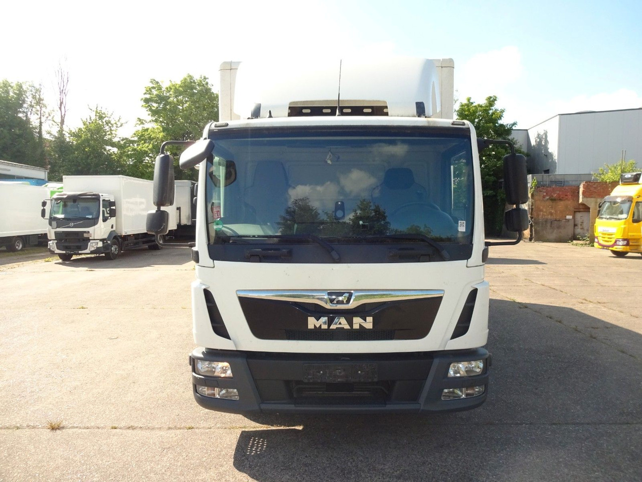 MAN TGL 8.190, LBW, Luft, Tempomat, Standheizung - Carrinha de contentor: foto 3 MAN TGL 8.190, LBW, Luft, Tempomat, Standheizung - Carrinha de contentor: foto 3