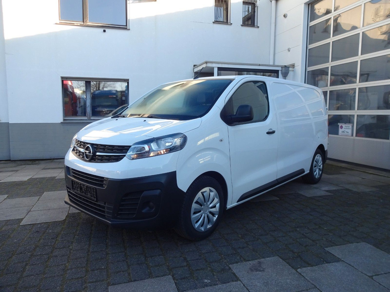Opel Vivaro Kasten Edition M, L1H1, Klima, PDC - Furgão de passageiros: foto 1 Opel Vivaro Kasten Edition M, L1H1, Klima, PDC - Furgão de passageiros: foto 1