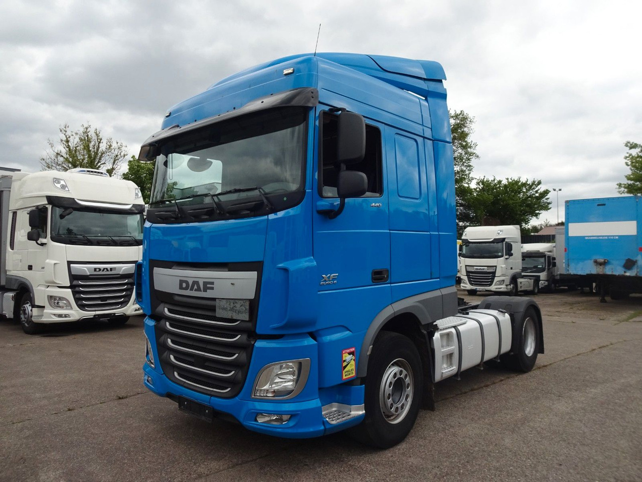 DAF XF 440, SC, Klima, 2 x Tank, Intarder, Standklim - Tractor: foto 1 DAF XF 440, SC, Klima, 2 x Tank, Intarder, Standklim - Tractor: foto 1