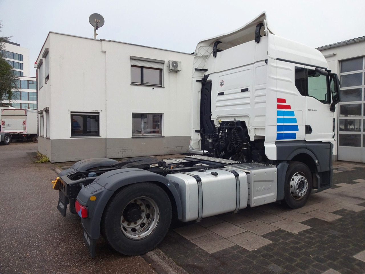 MAN TGX 18.470, XLX, Retarder, ACC, 2 x Tank - Tractor: foto 5 MAN TGX 18.470, XLX, Retarder, ACC, 2 x Tank - Tractor: foto 5