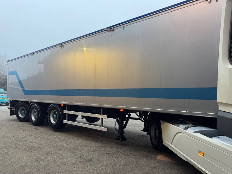 Bulthuis 70m3 Stuuras/Lenkachse Cargo Floor 2 jaar oud! NIEUWE APK - Semi-reboque piso móvel: foto 4 Bulthuis 70m3 Stuuras/Lenkachse Cargo Floor 2 jaar oud! NIEUWE APK - Semi-reboque piso móvel: foto 4