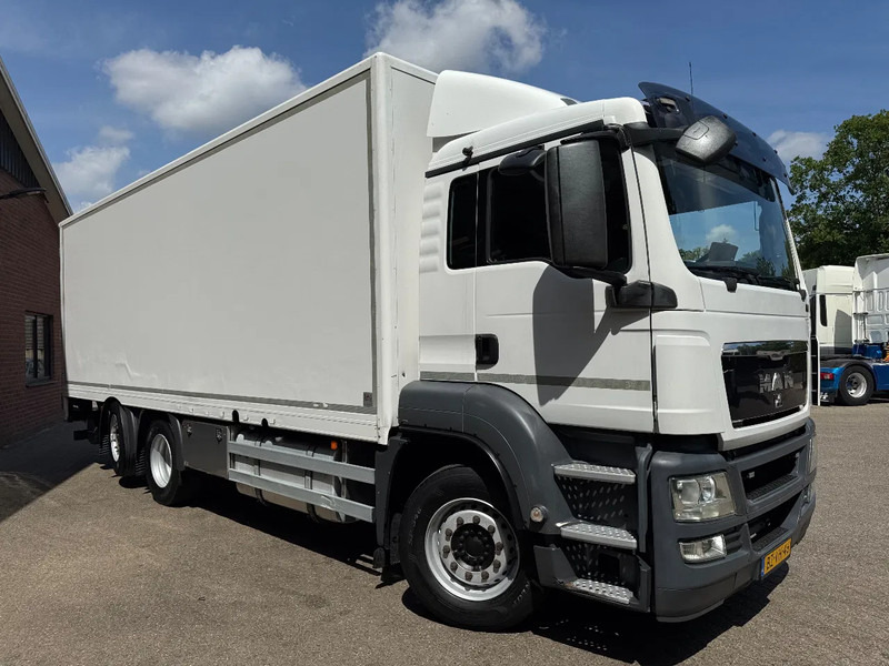 MAN TGS 26.320 EEV Koffer Stuuras AHK 2.500KG LBW 479.810! NL TRUCK - Camião furgão: foto 2 MAN TGS 26.320 EEV Koffer Stuuras AHK 2.500KG LBW 479.810! NL TRUCK - Camião furgão: foto 2