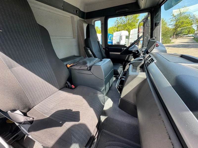 Leasing de MAN TGS 26.320 EEV Koffer Stuuras AHK 3.000KG LBW 337.340KM! NL TRUCK MAN TGS 26.320 EEV Koffer Stuuras AHK 3.000KG LBW 337.340KM! NL TRUCK: foto 15