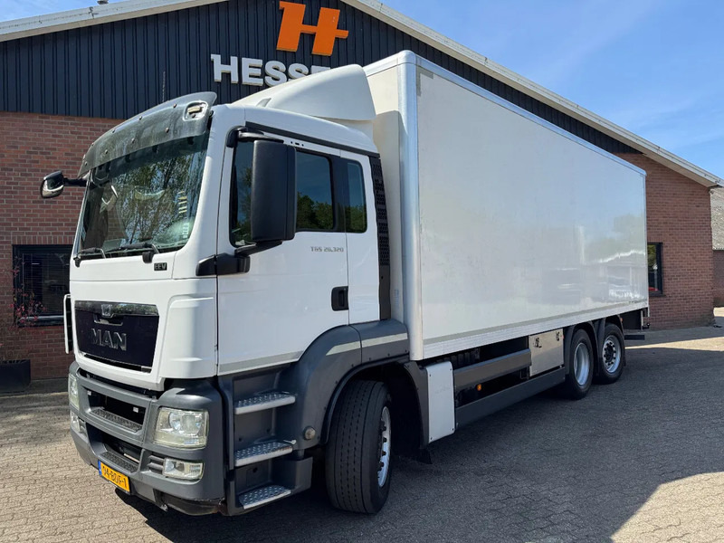 MAN TGS 26.320 EEV Koffer Stuuras AHK 3.000KG LBW 337.340KM! NL TRUCK - Camião furgão: foto 1 MAN TGS 26.320 EEV Koffer Stuuras AHK 3.000KG LBW 337.340KM! NL TRUCK - Camião furgão: foto 1