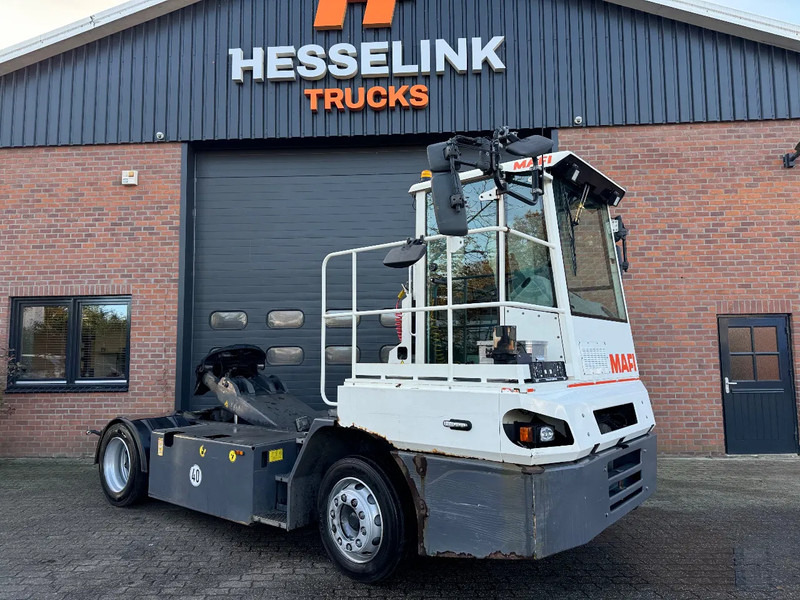 Mafi T225D T225D Rangeertrekker met Kenteken & vangmuil! - Tractor de terminal: foto 2 Mafi T225D T225D Rangeertrekker met Kenteken & vangmuil! - Tractor de terminal: foto 2