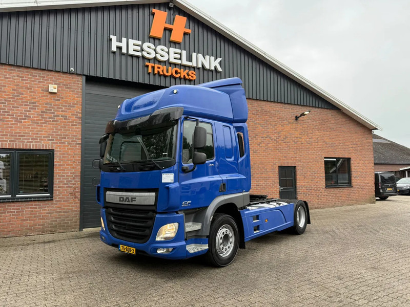 DAF CF 400 Space Cab side ACC 4x2 615.010KM! NL Truck - Tractor: foto 1 DAF CF 400 Space Cab side ACC 4x2 615.010KM! NL Truck - Tractor: foto 1