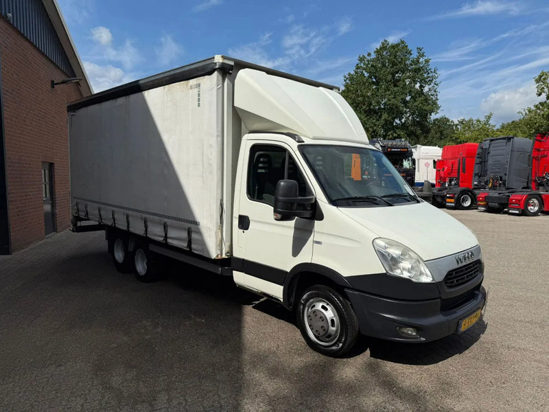 Iveco Daily 40C17 BE Combinatie Veldhuizen schuifzeil opbouw - Tractor: foto 4 Iveco Daily 40C17 BE Combinatie Veldhuizen schuifzeil opbouw - Tractor: foto 4