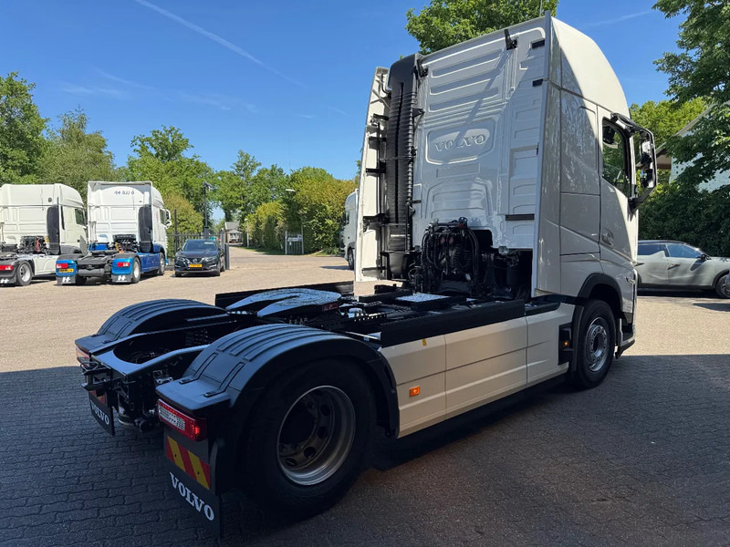Volvo FH 500 AERO NEW! 9 Ton Vooras Globetrotter XL, PTO, ACC, Standairco, 2 tanks, LED - Tractor: foto 4 Volvo FH 500 AERO NEW! 9 Ton Vooras Globetrotter XL, PTO, ACC, Standairco, 2 tanks, LED - Tractor: foto 4
