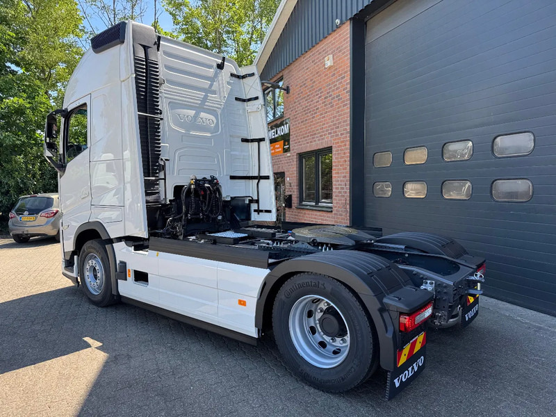 Volvo FH 500 AERO NEW! 9 Ton Vooras Globetrotter XL, PTO, ACC, Standairco, 2 tanks, LED - Tractor: foto 3 Volvo FH 500 AERO NEW! 9 Ton Vooras Globetrotter XL, PTO, ACC, Standairco, 2 tanks, LED - Tractor: foto 3