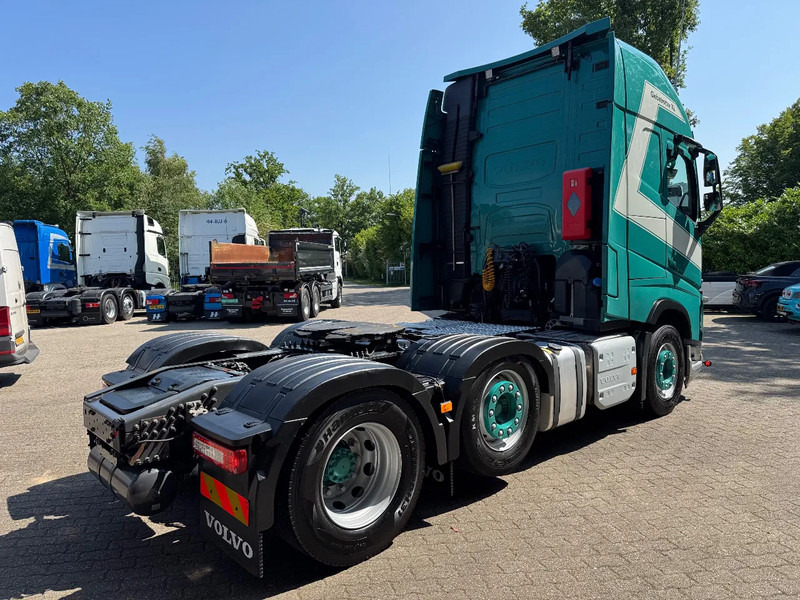 Volvo FH 500 Globetrotter XL ADR! 305.330KM! Gestuurde Voorloopas 2x tank APK 03/2026 - Tractor: foto 3 Volvo FH 500 Globetrotter XL ADR! 305.330KM! Gestuurde Voorloopas 2x tank APK 03/2026 - Tractor: foto 3