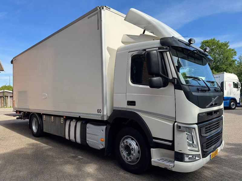 Volvo FM 13 420 4X2 7.5M Koffer AHK 2.500KG LBW NL Truck - Camião furgão: foto 2 Volvo FM 13 420 4X2 7.5M Koffer AHK 2.500KG LBW NL Truck - Camião furgão: foto 2